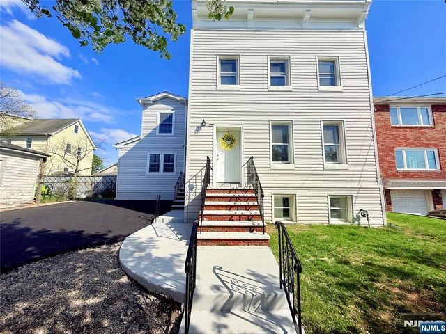 13 Roosevelt Avenue A, Lodi, NJ 07644