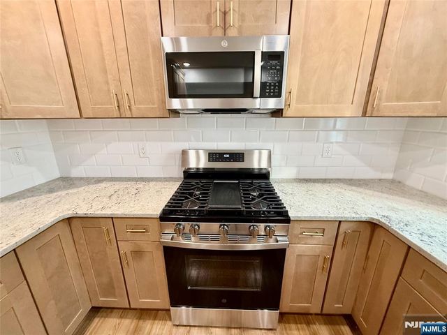 13 Roosevelt Avenue A, Lodi, NJ 07644