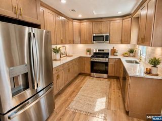 13 Roosevelt Avenue A, Lodi, NJ 07644