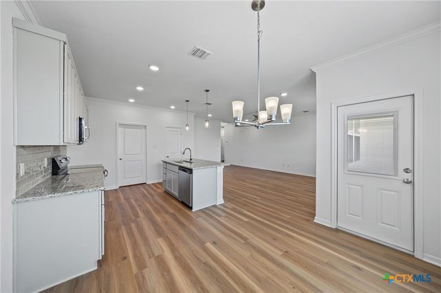 7905 Smoke Creek Lane, Temple, TX 76502