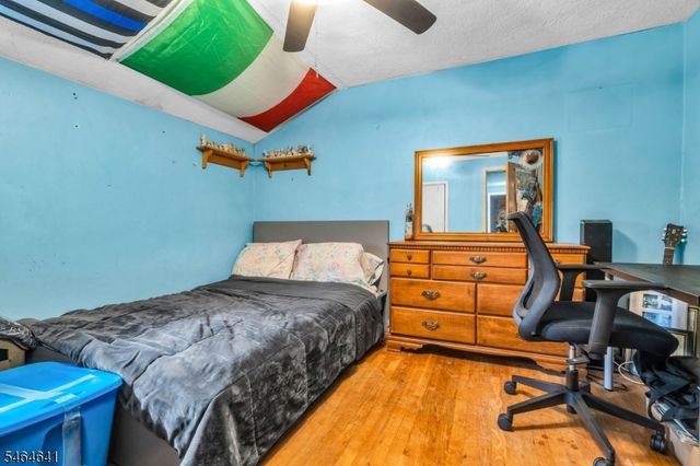 34 Salrit Ave, Waldwick Boro, NJ 07463