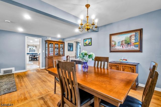 34 Salrit Ave, Waldwick Boro, NJ 07463