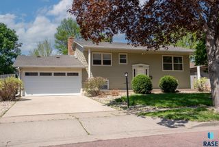 3105 Lyndale Ave, Sioux Falls, SD 57105