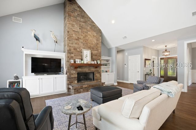 3 Craven Pl, Hilton Head Island, SC 29928
