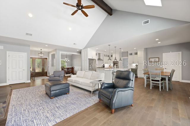 3 Craven Pl, Hilton Head Island, SC 29928