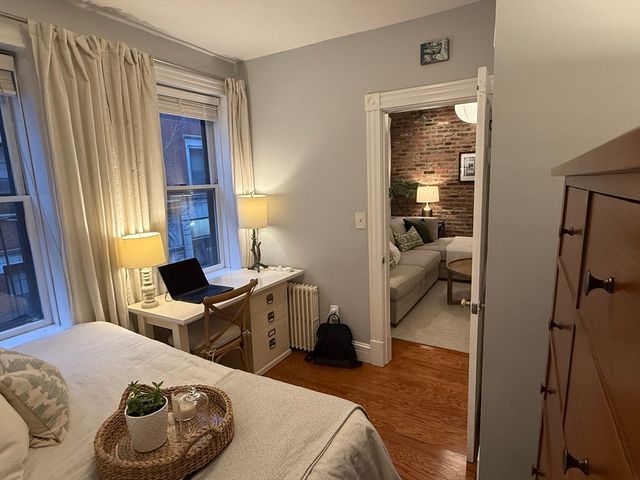 59 Myrtle 3, Boston, MA 02114