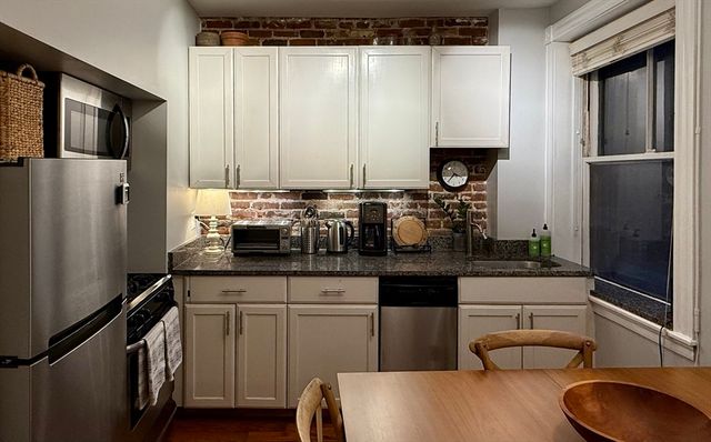 59 Myrtle 3, Boston, MA 02114