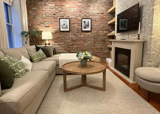 59 Myrtle 3, Boston, MA 02114