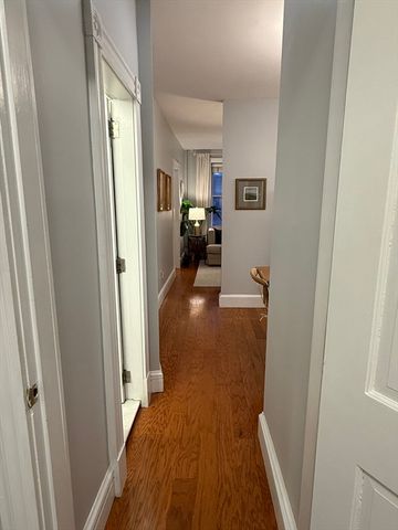 59 Myrtle 3, Boston, MA 02114