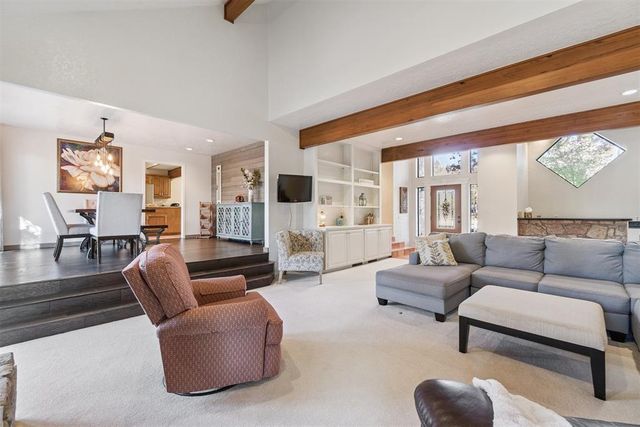 2913 S Broken Bow Road, Edmond, OK 73013