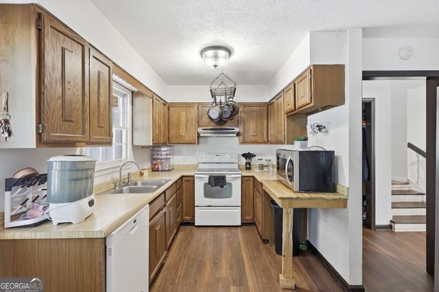 69 Forest Hill Court, Commerce, GA 30529