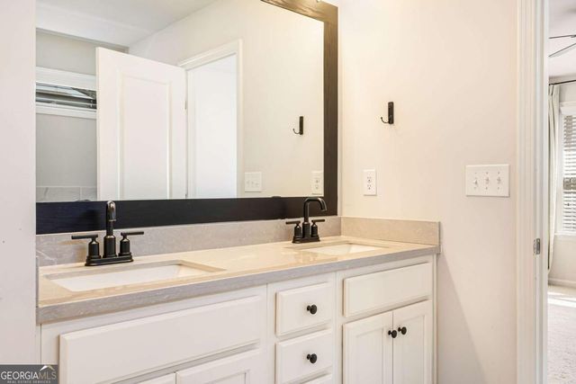 191 Park Chase Lane, Dallas, GA 30132