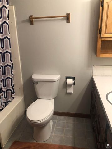 2501 CandleCrest Circle, Manhattan, KS 66503