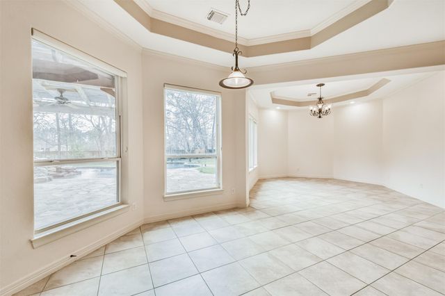 2 Sagestone, Conroe, TX 77304