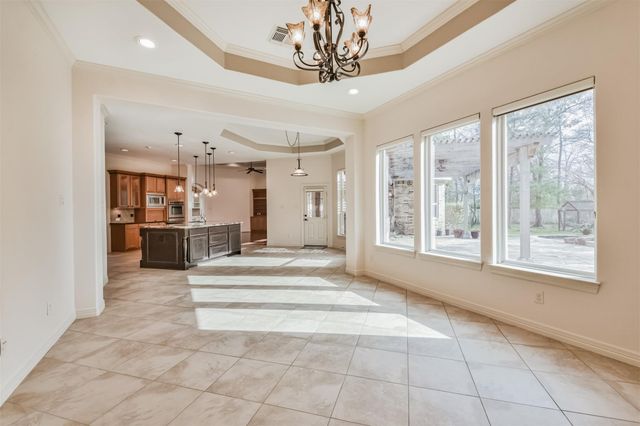 2 Sagestone, Conroe, TX 77304