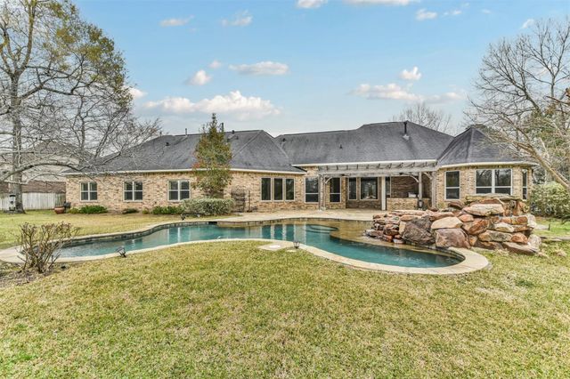 2 Sagestone, Conroe, TX 77304