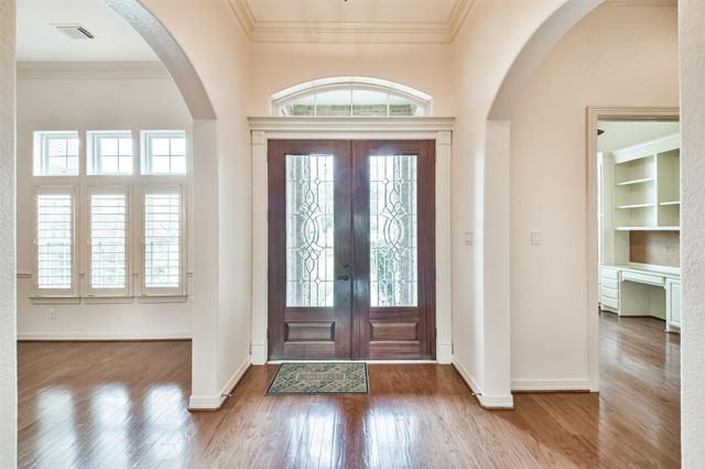 2 Sagestone, Conroe, TX 77304