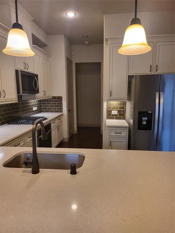 2229 Zenith Avenue, Flower Mound, TX 75028