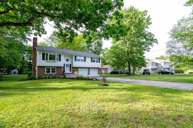 32 Alvirne Drive, Hudson, NH 03051