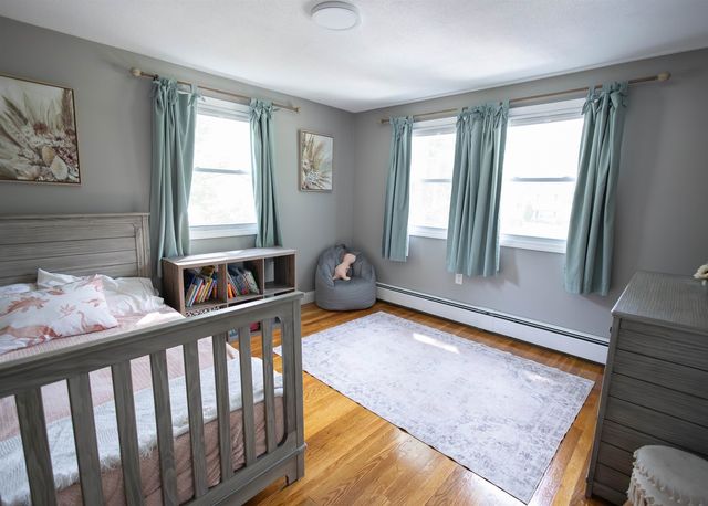 32 Alvirne Drive, Hudson, NH 03051