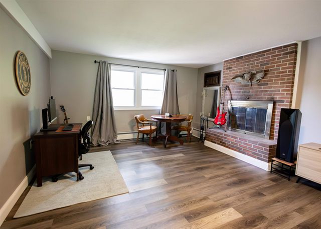 32 Alvirne Drive, Hudson, NH 03051