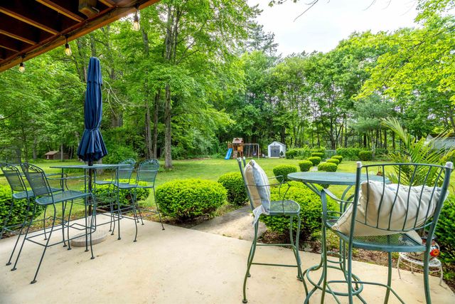 32 Alvirne Drive, Hudson, NH 03051