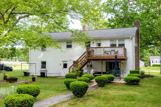 32 Alvirne Drive, Hudson, NH 03051