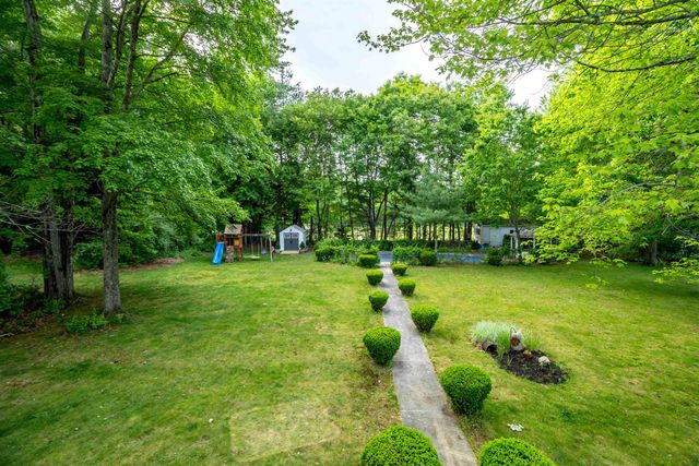 32 Alvirne Drive, Hudson, NH 03051