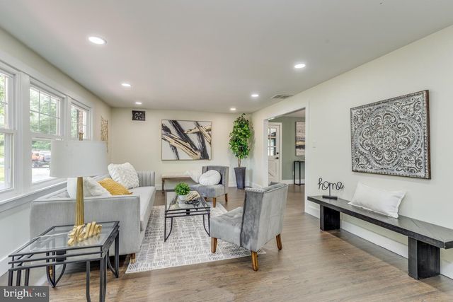 496 TUCKERTON RD, Medford, NJ 08055