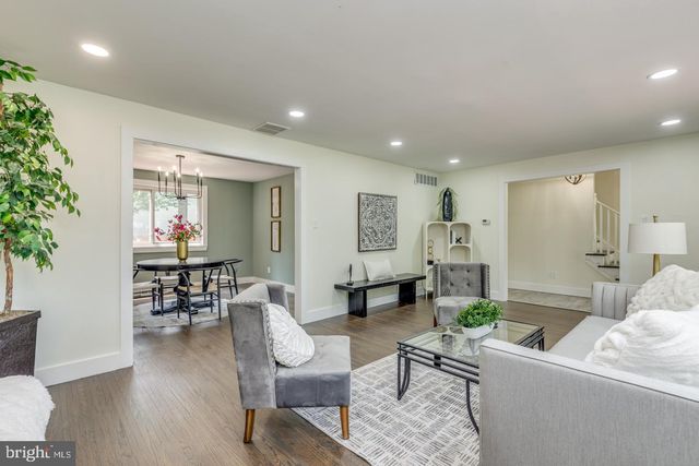 496 TUCKERTON RD, Medford, NJ 08055