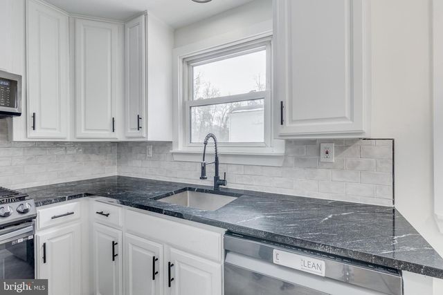 496 TUCKERTON RD, Medford, NJ 08055