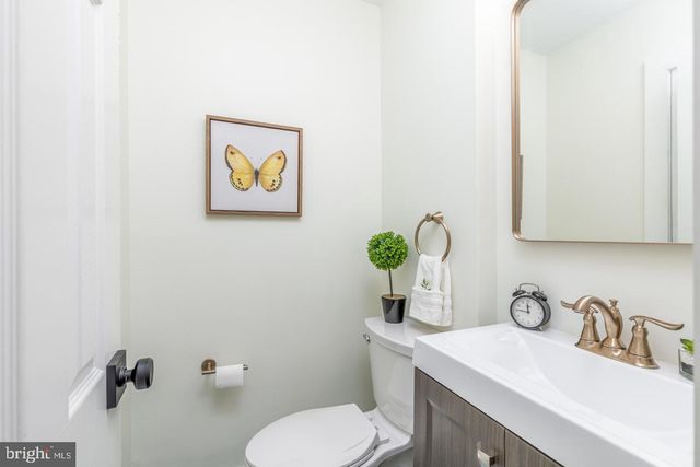 496 TUCKERTON RD, Medford, NJ 08055