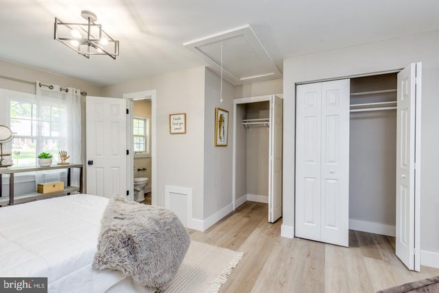 496 TUCKERTON RD, Medford, NJ 08055