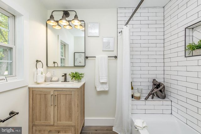 496 TUCKERTON RD, Medford, NJ 08055