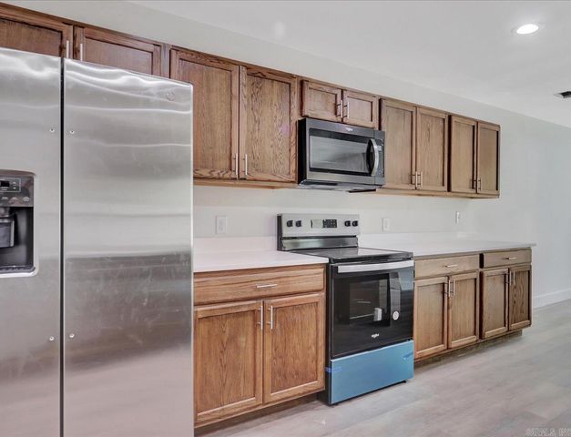 312 Columbia Hills Street, Hot Springs, AR 71913