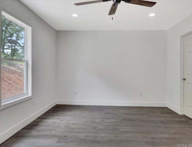 312 Columbia Hills Street, Hot Springs, AR 71913