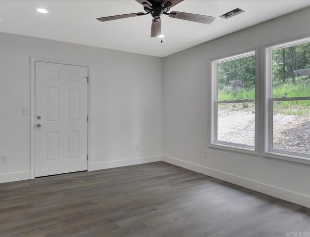 312 Columbia Hills Street, Hot Springs, AR 71913