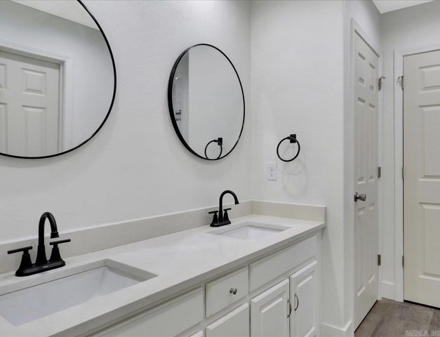 312 Columbia Hills Street, Hot Springs, AR 71913