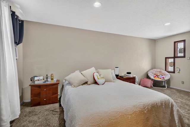 4004 Van Buren Street NE, Albuquerque, NM 87110