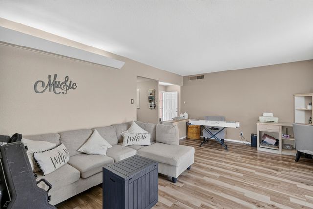4004 Van Buren Street NE, Albuquerque, NM 87110