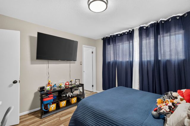 4004 Van Buren Street NE, Albuquerque, NM 87110