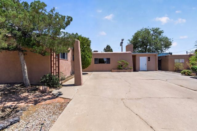 4004 Van Buren Street NE, Albuquerque, NM 87110
