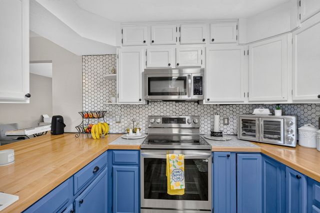 4004 Van Buren Street NE, Albuquerque, NM 87110