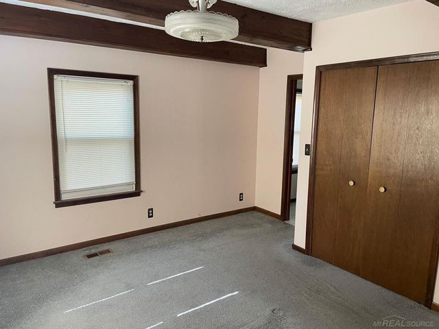 5639 Heathdale Avenue, Warren, MI 48092