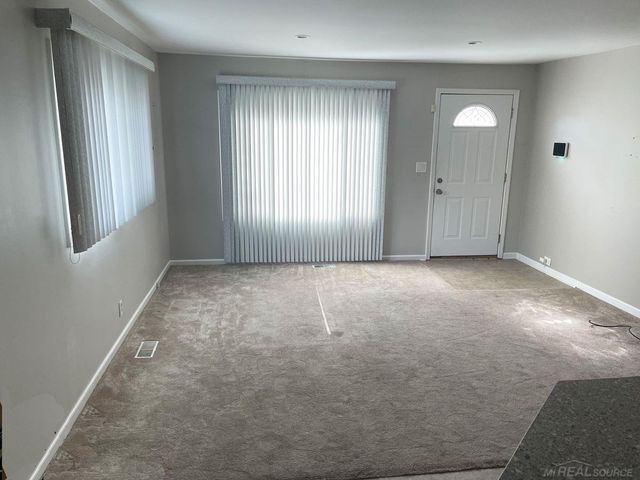 5639 Heathdale Avenue, Warren, MI 48092