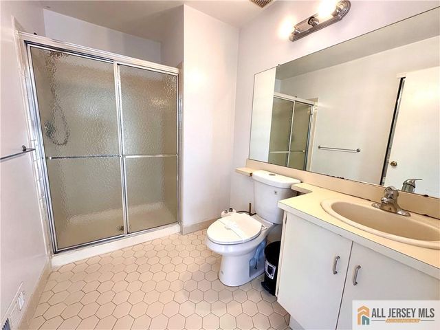 341 Wimbeldon Court, North Brunswick, NJ 08902