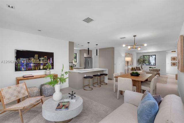 536 Minorca Ave, Coral Gables, FL 33134