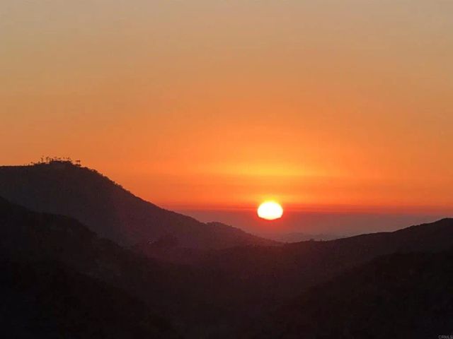 2702 Country Club Drive, Escondido, CA 92029