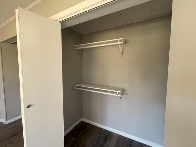 104 County Road 2401, Hull, TX 77564