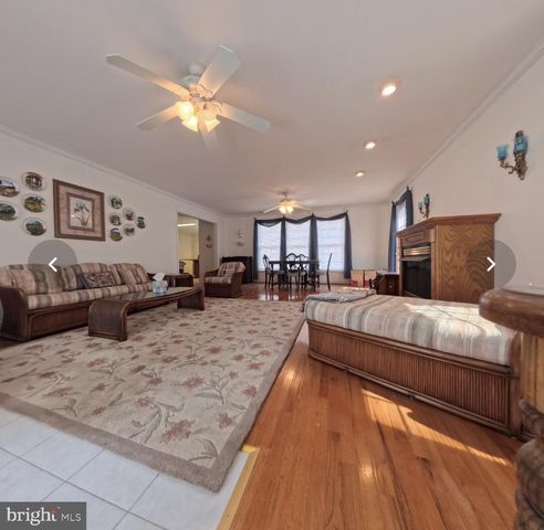 110 E HARBOR DR, Reedville, VA 22539